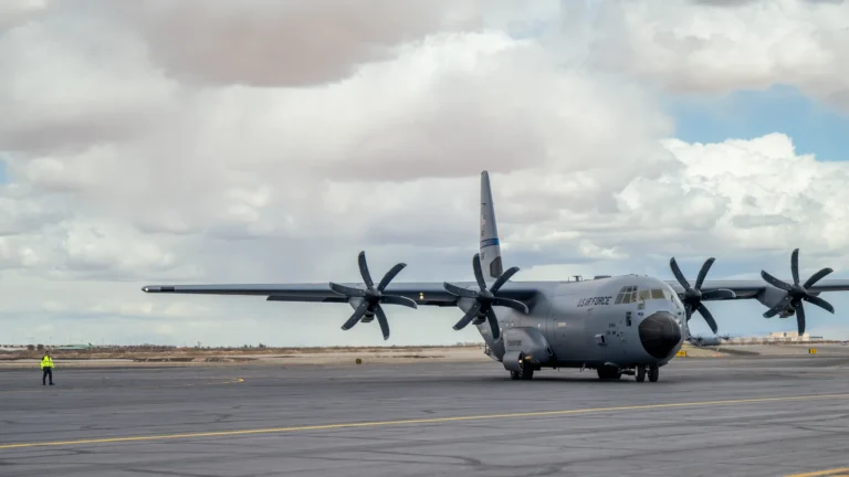 FAA’s El Paso Flight Ban: What the Temporary Airspace Rules Actually Mean